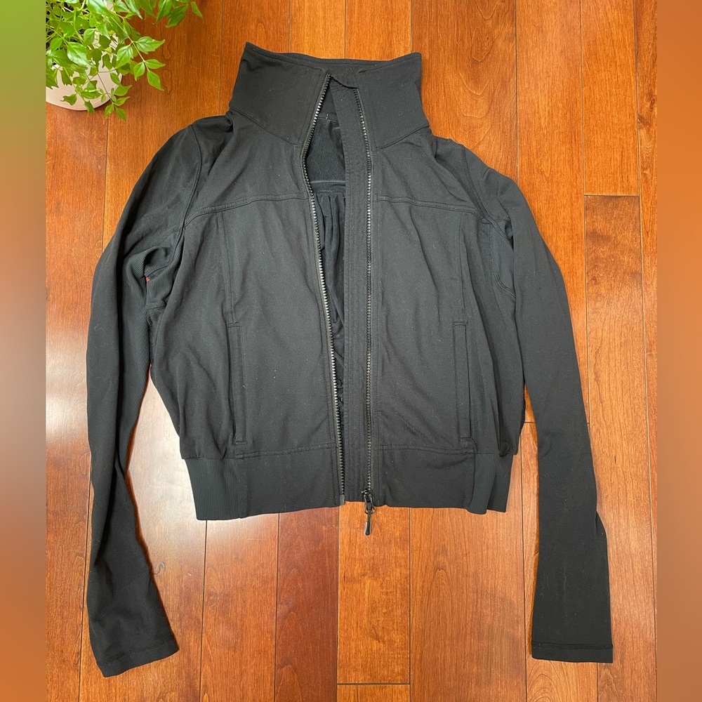 Lululemon sweater